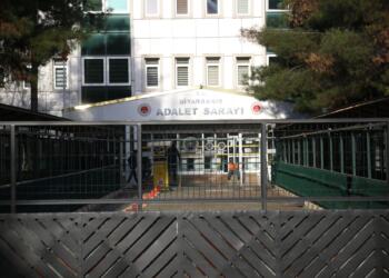 Rojnamevanên di bin çavan de sewqî edliyeyê hatin kirin