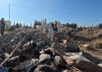 Di 15 rojan de Hezar 455 cenaze derxistin