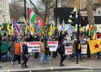 Ji bo Rojava li London û Liverpoolê meşiyan