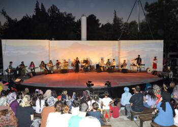 Amed pê kultur û hunerî mird bî