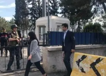 Parêzeran ji bo hevdîtina bi Abdullah Ocalan re serlêdan kir