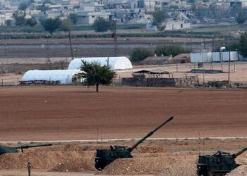 Balafirên şer gundewarê Kobanê û Girê Spî topbaran kirin