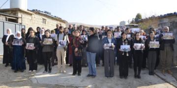 Rojnamevanên Mexmûrê: Em pênûsa wan li erdê nahêlin