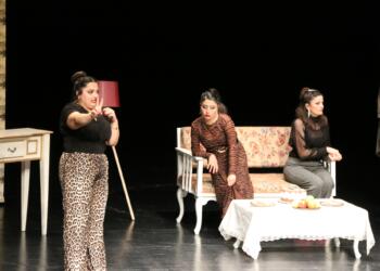 Şanoger û şanohezan berxwedana Rojava silav kirin