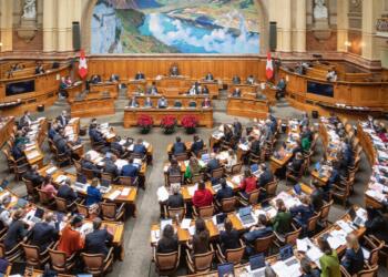Parlamenterên Swîsreyî bang li Konseya Federal kirin: Ji bo Rojava bikevin nava tevgerê!
