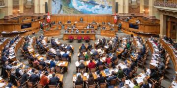 Parlamenterên Swîsreyî bang li Konseya Federal kirin: Ji bo Rojava bikevin nava tevgerê!