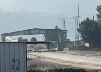 Dewleta tirk êrişî başûrê Kobanê dike