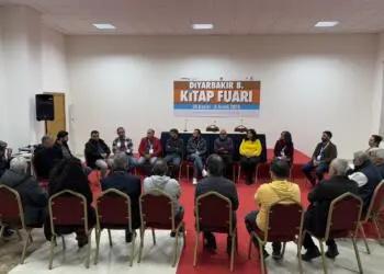 Weşangerên Kurd: Ziman her tiştê mirov e