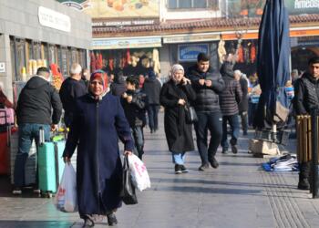 Ma deyndarê kesê ke raştîyê nusenî yê