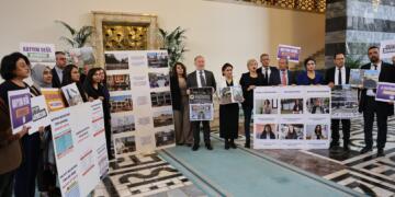 DEM Partiyê li Meclisê kiryarên qeyûman teşhîr kirin