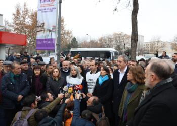 Meşa ‘Azadiyê’ li Enqereyê bi dawî bû: Ji bo çareseriyê divê Abdullah Ocalan azad bibe