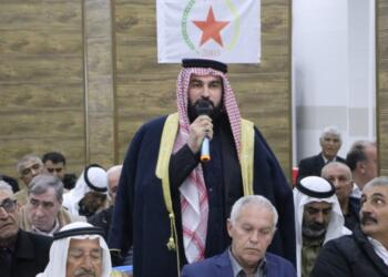 KNK bi rûspiyên Kurd re civîya