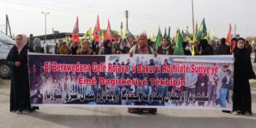 Gelê Eyn Îsayê li dijî êrişan meşiya