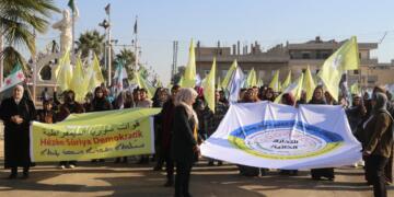 Xelkê Amûdê êrîşên Tirkiyeyê şermezar kir