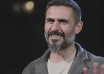 Rejîsorê Belgefîlmê ‘Mamosteyo Bêmamosta’ Ame Tewqîfkerdiş