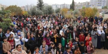 Hunermendan Komeleya Çand û Hunerê ya Rengînê vekirin