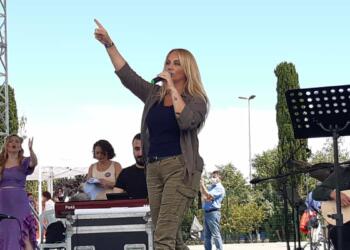 Seba Seyîd Rizayî hunermende Pinar Aydinlar ameye binçimkerdene