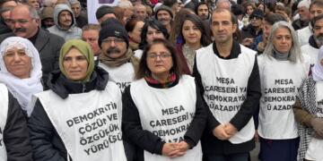 Seba çareserî û aştîye kewtê rayîr: Ma hêz bidê rayîrşîyayîşî