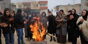 Nobeta sînorê Kobanê di roja 8an de didome