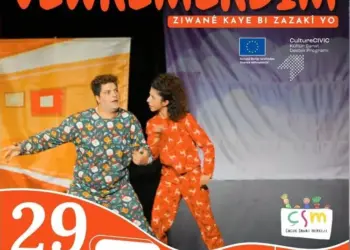 Merkezê hunerê gedeyan tîyatroyê Zazakî pêşkêş keno