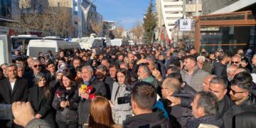 ‘Rojava; Wan e, Amed e, Êlih e’