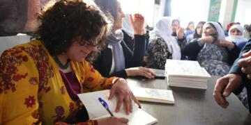 Nivîskar Leyla Saraç pirtûka xwe îmze kir