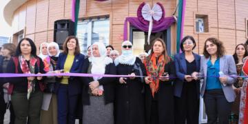 Pirtûkxaneya Berhemên Jinan li Amedê vebû