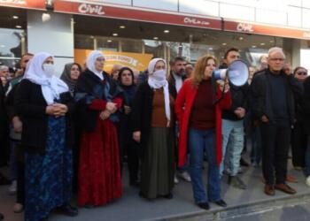 Verê Şaredarîya Akdenizî de çalakîya protestoyî