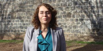 Adalete Kaya: Îqtîdar wazeno şaredarîyan krîmînalîze bikero