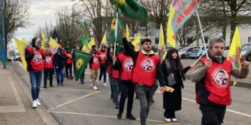 Meşa 26 rojan li 26 bajaran bidome li Fransayê dest pê kir