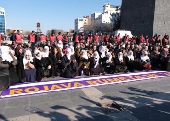 Ji qada Amedê bang kirin: Êrişên li ser Rojava bi dawî bikin