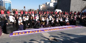 Ji qada Amedê bang kirin: Êrişên li ser Rojava bi dawî bikin