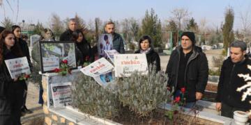 Kedkarê Çapemeniya Azad Kalo li ser gora xwe hat bibîranîn