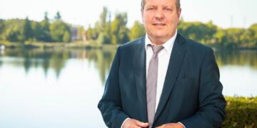 Senator Savodelli: Modela Rojava ji bo avakirina Sûriyeyê referansek e