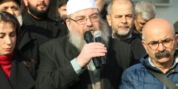 Dibêjin ‘Tu elewî ye an na?’ û dikujin