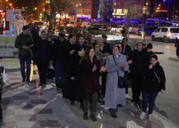 Çalakiyên li dijî qeyûm bi şev jî berdewam dikin