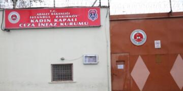 Zîndanê Cinîyan ê Bakirkoyî de binpaykerdişî zêde benê