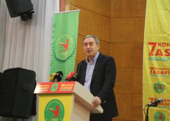 Bakirhan: Her roj komkujî heye