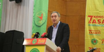 Bakirhan: Her roj komkujî heye