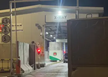 Heyeto ke waşt şêro cenazeyê Daştan û Bîlgîn bigîro Berê Xabûr de yeno astengkerdene