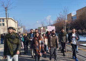Wendekarî seba Gulistan Doku û Rojîn Kabaîş rayîr şîyê