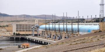 Balafirên şer bendava Tişrînê û gundên Silûkê bombe kir