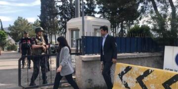 Parêzeran disa xwestin biçin Îmraliyê