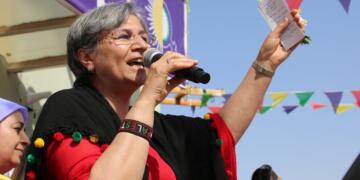 Leyla Guven: Ma wayîrê pêşnîyazê Ocalanî yê çareserîye vejîyenê