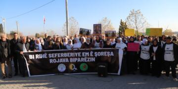 Salîha Aydenîz: Eger çareseriyê dixwazin bila cenazeyan bidin