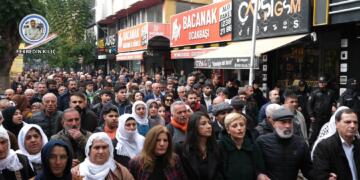 ‘Heta ku em şaredariya xwe bistînin em ê têbikoşin’