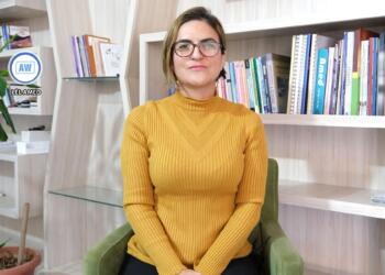 Cemîle Turhalli: Mesajê Ocalan hetê her cayî ra pozîtîfî viraşt