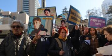 Vera Sefîrxaneyê Îranî de protestoyê cezaya Pexşan Ezîzî