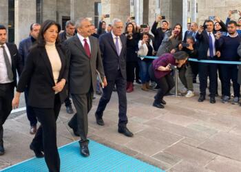 Şandeya DEM Partiyê dê hevdîtinên xwe bidomîne