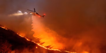 Şewatê wêrankerî yê Los Angelesî domyenê